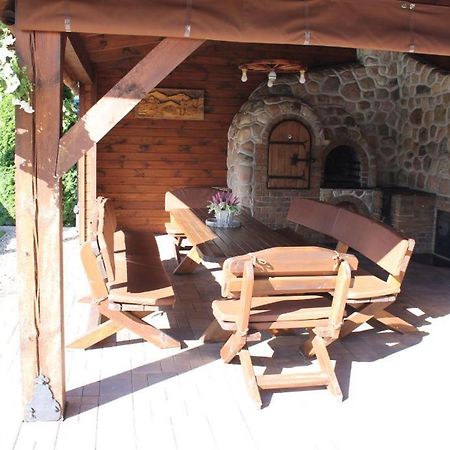 Pokoje Goscinne U Anny Augustów Exterior foto